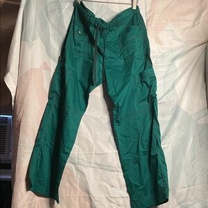 Women’s Green Cargo Pants